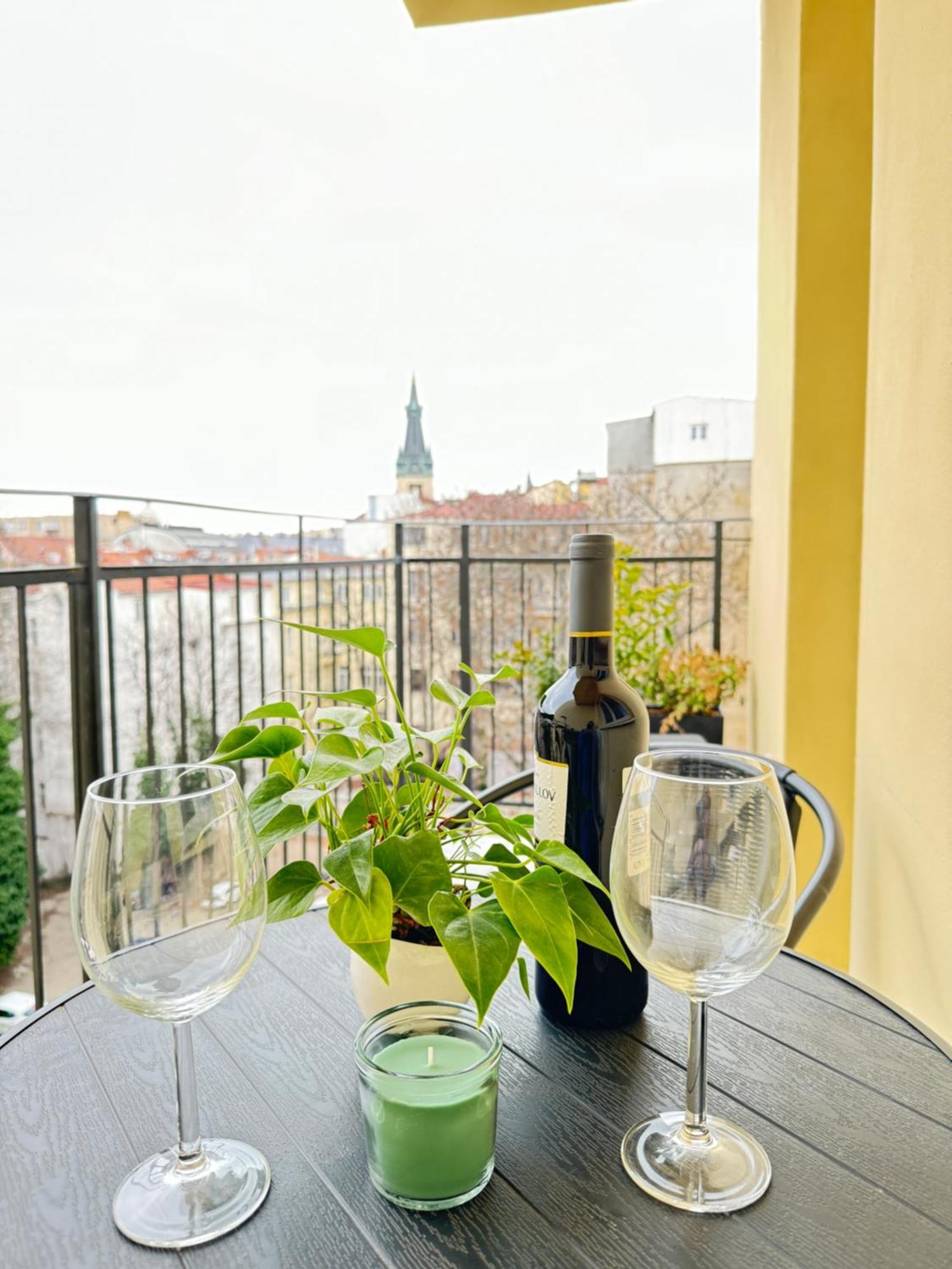 Apartament New Modern-style With Balcony In The 2 Praga